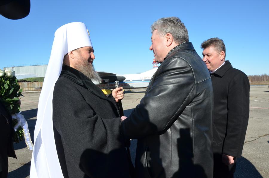 На торжества в Казахстан
