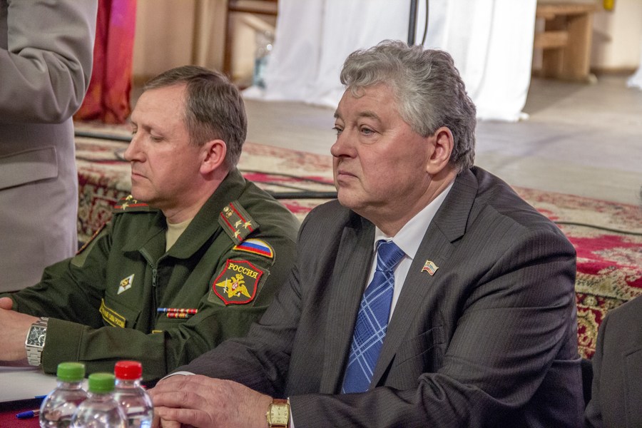 На офицерском собрании – о наболевшем